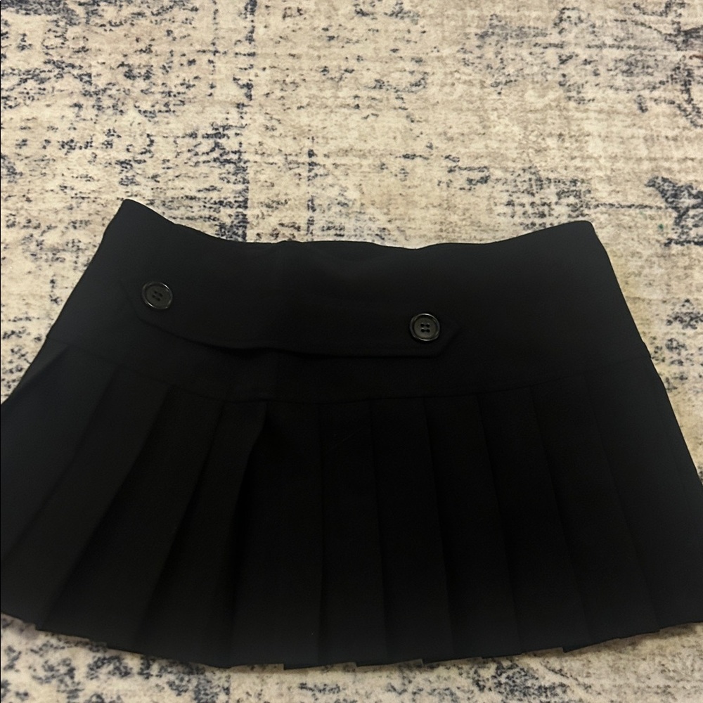 BCBGMaxAzria Black Pleated Mini Skirt with Buttons